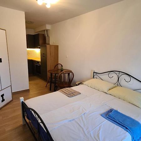 Mila Holiday Apartments Poreč Dış mekan fotoğraf