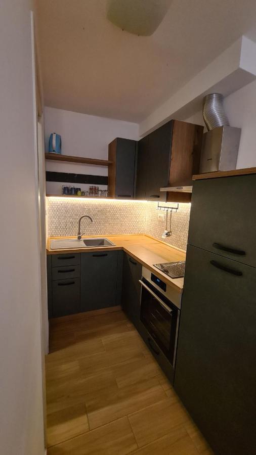 Mila Holiday Apartments Poreč Dış mekan fotoğraf